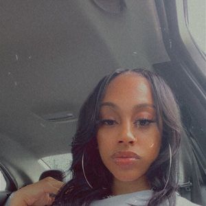 Meet your Posher, Briana